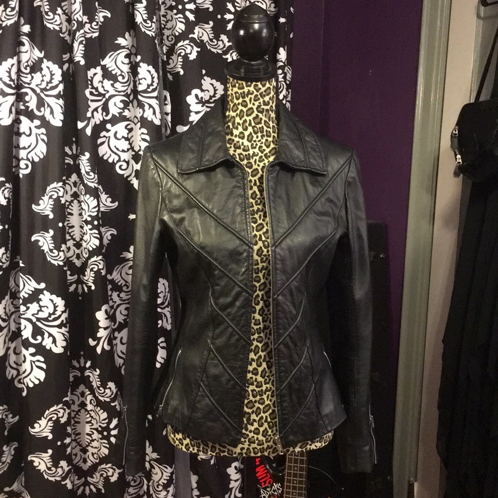 🔥Wilson’s Leather Black Leather Jacket. 1/2 Diamond Pattern & Accent Zippers